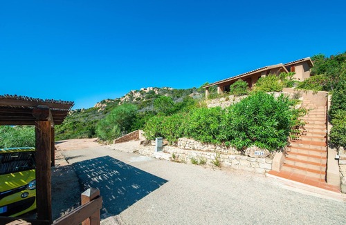 Costa Paradiso House | 2 bedroom awesome home in Trinita´ d' Agultu SS