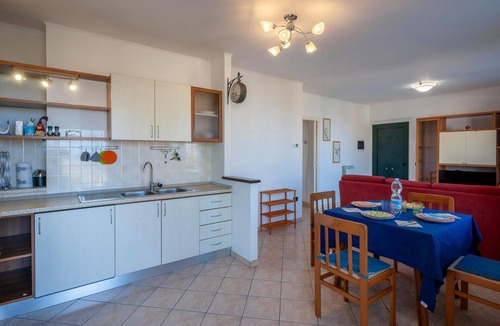 San Costanzo Apartment | 2 bedroom gorgeous apartment in San Costanzo