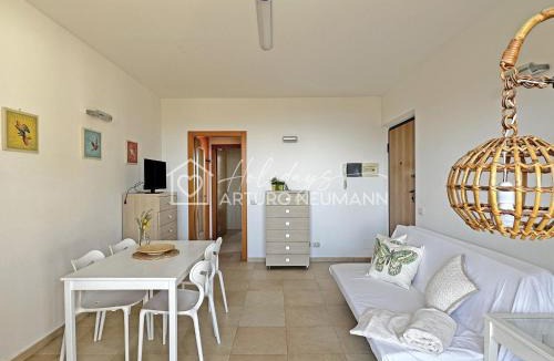 Villaggio Taunus Apartment | 228 - Appartamento bilocale al primo piano con terrazzo vista mare- CLIMATIZZATO, SPIAGGIA E NAVETTA PRIVATA INCLUSA AL WHTE BEACH CLUB