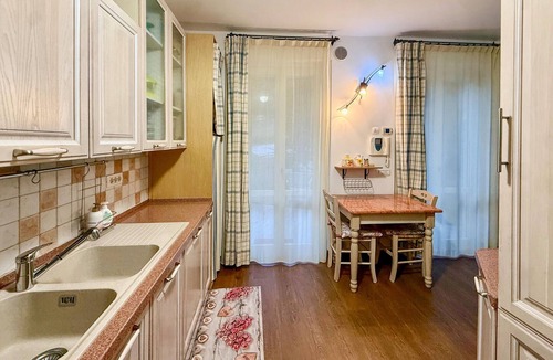 Peglio Apartment | 3 bedroom awesome apartment in Peglio
