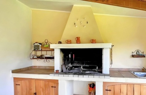 Chia Villa | 4 rooms. 2 km from the beaches of chia. rifinitissima. equipped. max privacy
