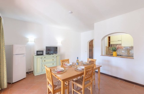Punta De Su Turrione Villa | 60 sq m - Living room with kitchenette and double sofa bed, double bedroom, bathroom with bidet and showeror bathtub. Ground floor with furnished veranda. Equipped with: - tv - washing machine - 1 beach umbrella - iron and ironing boar