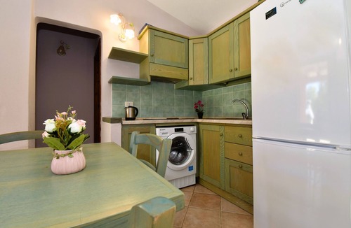 Rena Majore House | Air-conditioned cottage with garden and barbecue