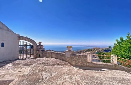 Monte Sant'Angelo Apartment | Al Torrione 1