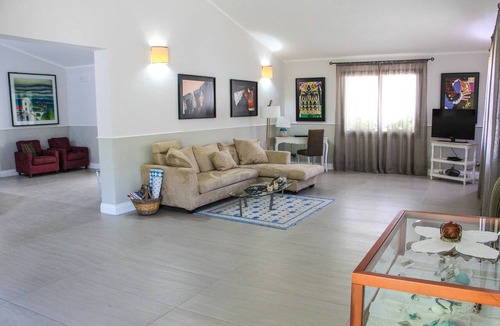 Costa Rei Hotel | Albaruja Hotel