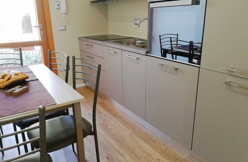Pivarada Apartment | Alghero: Casa del Sole: Trivano Fronte Spiaggia Lido S. Giovanni con Giardinetto
