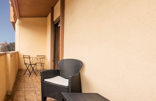 Province of Cagliari Apartment | Apartment 'A 10 Minuti Dal Mare' with Shared Terrace, Wi-Fi and Air Conditioning