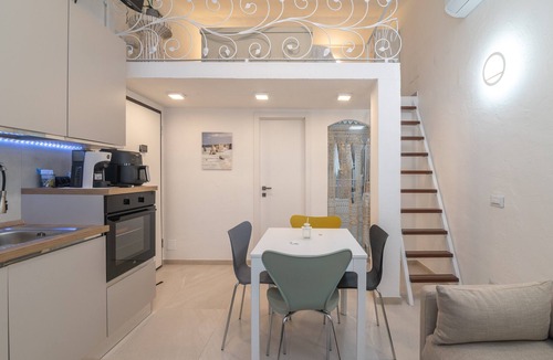 Cannigione Apartment | Apartment 'Angolo Di Mare - Cannigione' with Private Terrace, Wi-Fi and Air Conditioning