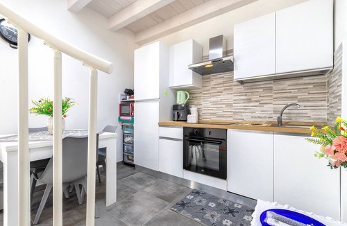 Nulvi Apartment | Apartment 'Casa Angela' with Private Garden, Balcony and Air Conditioning