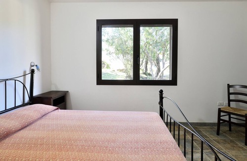Elini House | Apartment "Casa Corongiu 3" with Mountain View & Shared Garden