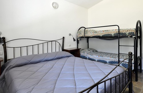 Elini House | Apartment "Casa Corongiu 5" with Mountain View & Shared Garden