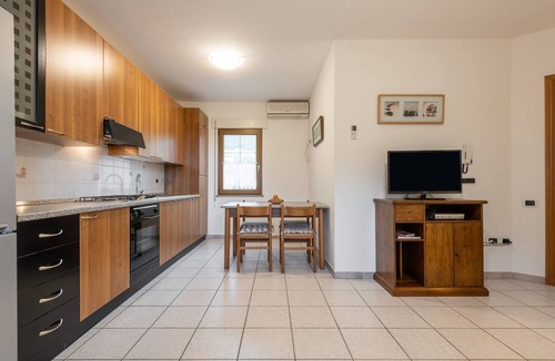 Sant'Anna Arresi Apartment | Apartment Casa Colonia 1 with Sea View, Shared BBQ and Wi-Fi