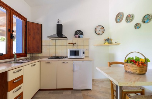 Cardedu Apartment | Apartment 'Casa Museddu Sonia 2' with Mountain View, Wi-Fi and Air Conditioning