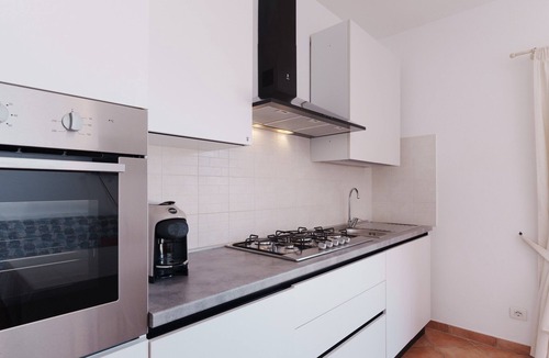 Murta Maria Apartment | Apartment 'Casa Vacanze Maestrale' with Private Terrace, Wi-Fi and Air Conditioning