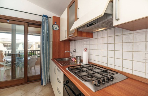 Murta Maria Apartment | Apartment 'Casa Vacanze Mirtillo' with Shared Pool, Private Terrace and Air Conditioning