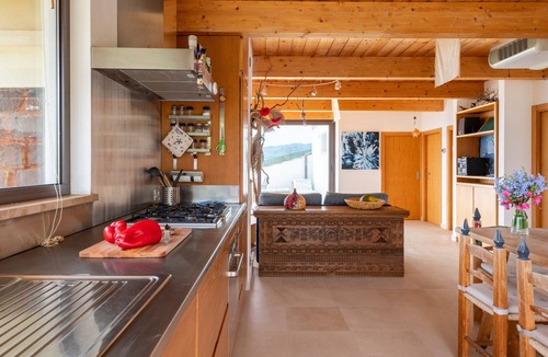 Cala Gonone Apartment | Apartment 'Dream In The Sky' with Sea View, Wi-Fi and Air Conditioning
