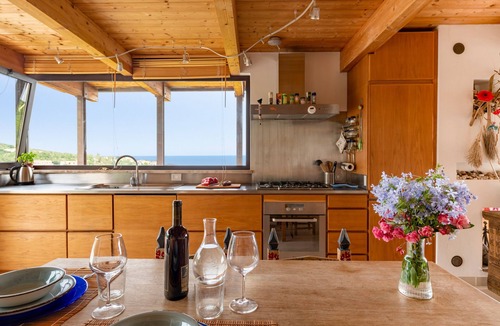Cala Gonone Apartment | Apartment 'Dream In The Sky' with Sea View, Wi-Fi and Air Conditioning