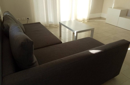 San Teodoro Apartment | Apartment 'Florida 2' with Sea View, Wi-Fi and Air Conditioning