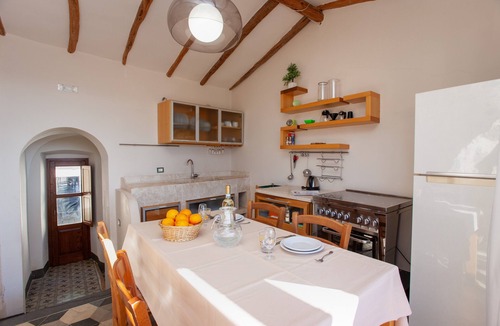 Orosei Apartment | Apartment "Hora Vona" with Sea View, Terrace, Wi-Fi, and Private Parking