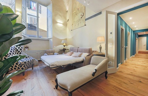 San Lorenzo Apartment | Apartment in Florence with 6 bedrooms sleeps 12