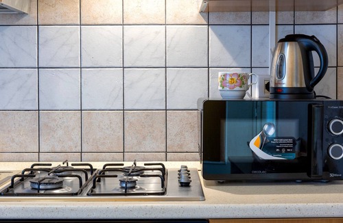 Castelsardo Historic Centre Apartment | Apartment 'Maria- Castelsardo' with Mountain View, Wi-Fi and Air Conditioning