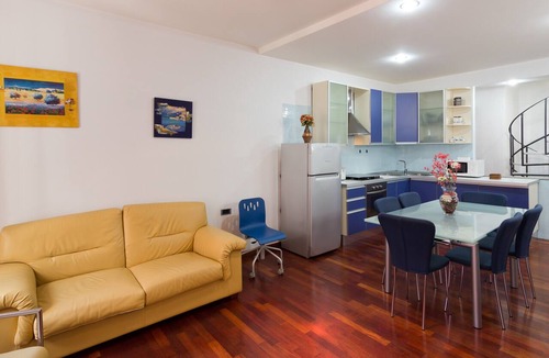 Marina District Apartment | Apartment " Marina Freedom" with Wi-Fi, Air Conditioning, Balcony & Terrace