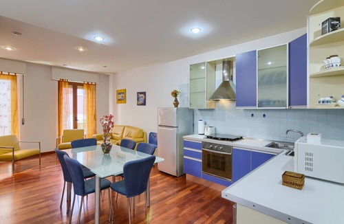 Marina District Apartment | Apartment " Marina Freedom" with Wi-Fi, Air Conditioning, Balcony & Terrace
