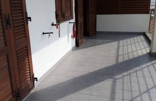 Pivarada Apartment | Apartment near the beach and the city with spacious terrace overlooking the sea