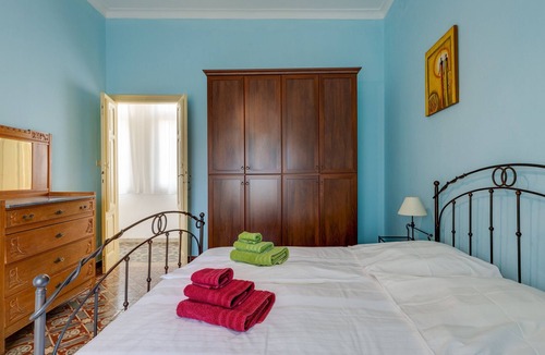 Bosa Historic Centre Apartment | Apartment 'Palazzo Storico Del 1600' with Balcony and Wi-Fi