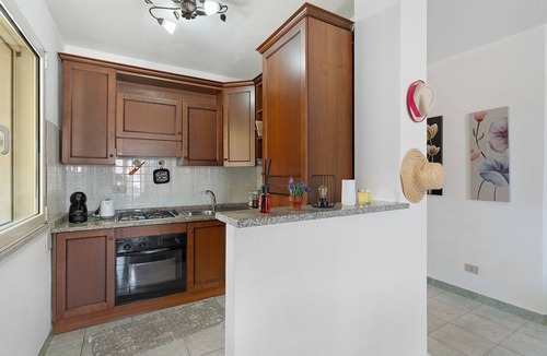 Posada Apartment | Apartment 'Queen' with Balcony and Air Conditioning