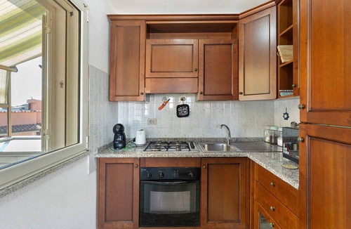 Posada Apartment | Apartment 'Queen' with Balcony and Air Conditioning
