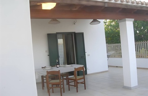 Calasetta Apartment | Apartment 'Spiaggia E Relax' with Private Terrace, Garden and Air Conditioning