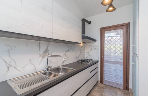 Pittulongu Apartment | Apartment 'Villetta - Aliterno V5' with Sea View, Private Terrace and Wi-Fi
