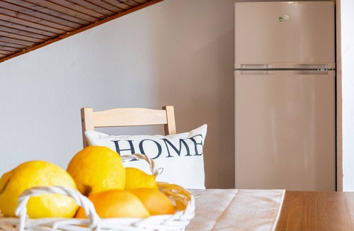 Loreto Apartment | Apartment with WIFI, A/C, TV, terrace, pets allowed, panoramic view, close to Porto Recanati