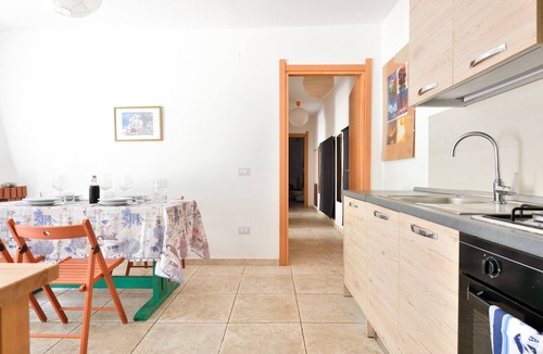 Cala Gonone Apartment | Appartamento Pini with Wi-Fi and Garden