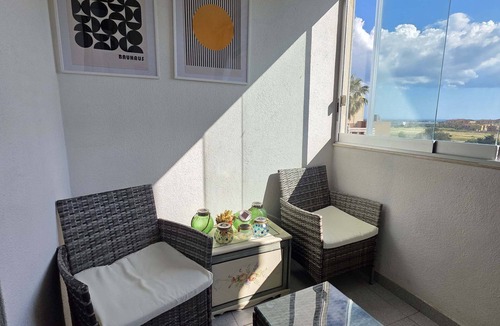 Province of Cagliari Apartment | Appartement Spacieux et Confortable, à Quelques Minutes de la Plage de la Ville