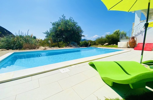 Tiriddo Villa | Art Villa, heated pool, big garden, Wi-Fi
