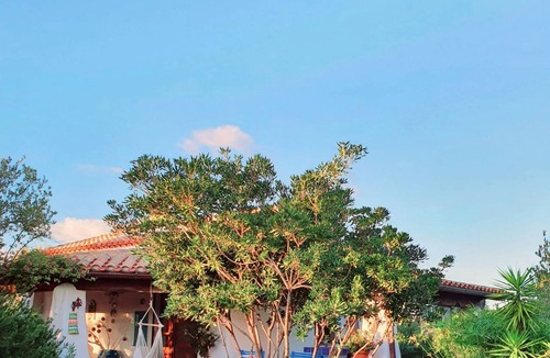 Orosei Villa | [Artista] Elegant Villa Close to the Sea with Fenced Garden