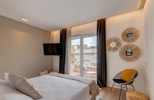 Poetto Apartment | Arveskida Suite Comfort Flat near Poetto Beach
