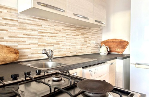 Sorso Apartment | At the Historic Center - 4 minutes from the sea. Large terrace Climbing gym