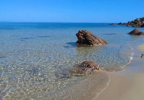 Lu Bagnu Apartment | Attico trilocale vista mare strepitosa, 200 mt dal mare, WiFi Powerful