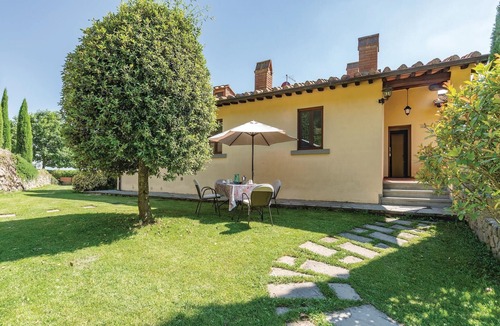 Loro Ciuffenna Apartment | Awesome apartment in S. Giustino Valdarno with house a panoramic view