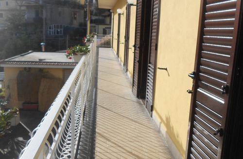 Piazza-Tralia-Pendolo Bed & Breakfast | B&B SEA AND MOUNTAINS SORRENTO AREA