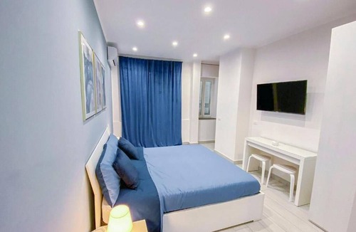 Torre del Greco Bed & Breakfast | B&B VMhome - King Deluxe: Staying on the Slopes of Vesuvius