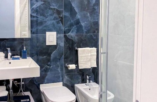 Torre del Greco Bed & Breakfast | B&B VMhome - King Deluxe: Staying on the Slopes of Vesuvius