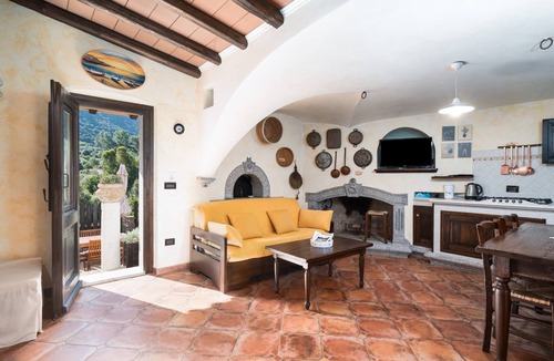 Dorgali House | Bados Holiday Home with Mountain View, Pool, and Air Conditioning