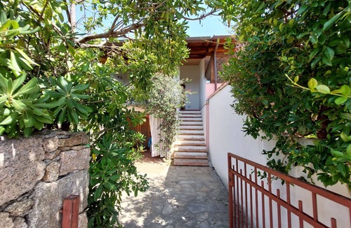 Osseddu Apartment | Beautiful apartment for 4 guests with A/C, TV, terrace, pets allowed and panoramic view