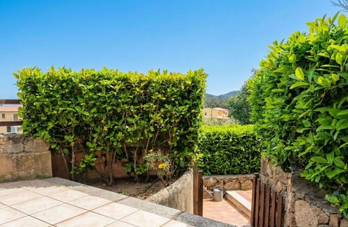 Murta Maria Apartment | Beautiful apartment for 4 people with A/C, pool, TV and terrace