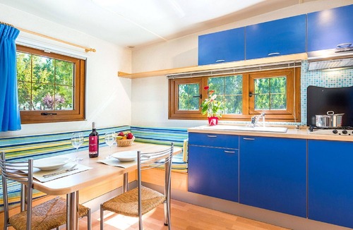 Fertilia House | Beautiful apartment in villa for 4 people with WIFI, pool, A/C, TV and terrace