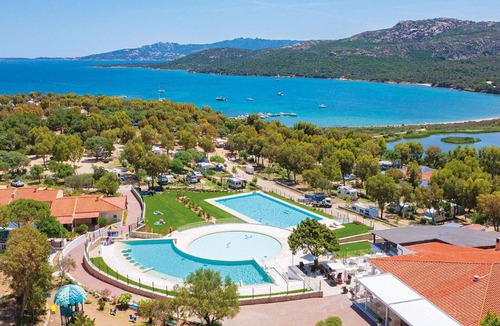Capo d'Orso House | Beautiful apartment in villa for 4 people with pool, WIFI, A/C, TV, terrace and pets allowed